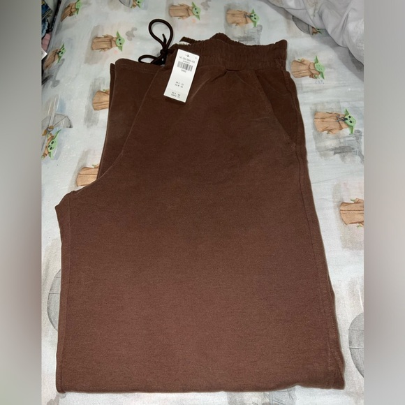 Abercrombie & Fitch Luxe Terry Wide Leg Sweatpants Size L never worn NWT - Picture 5 of 6